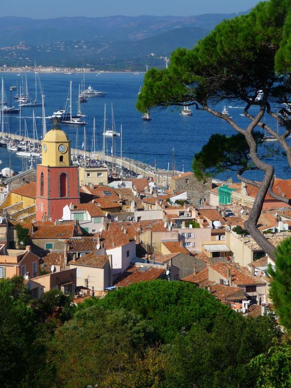Vic'S Land Holidays Grimaud Bagian luar foto
