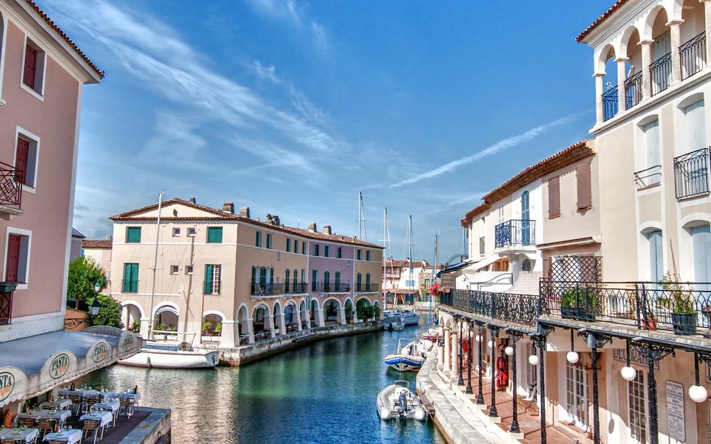 Vic'S Land Holidays Grimaud Bagian luar foto