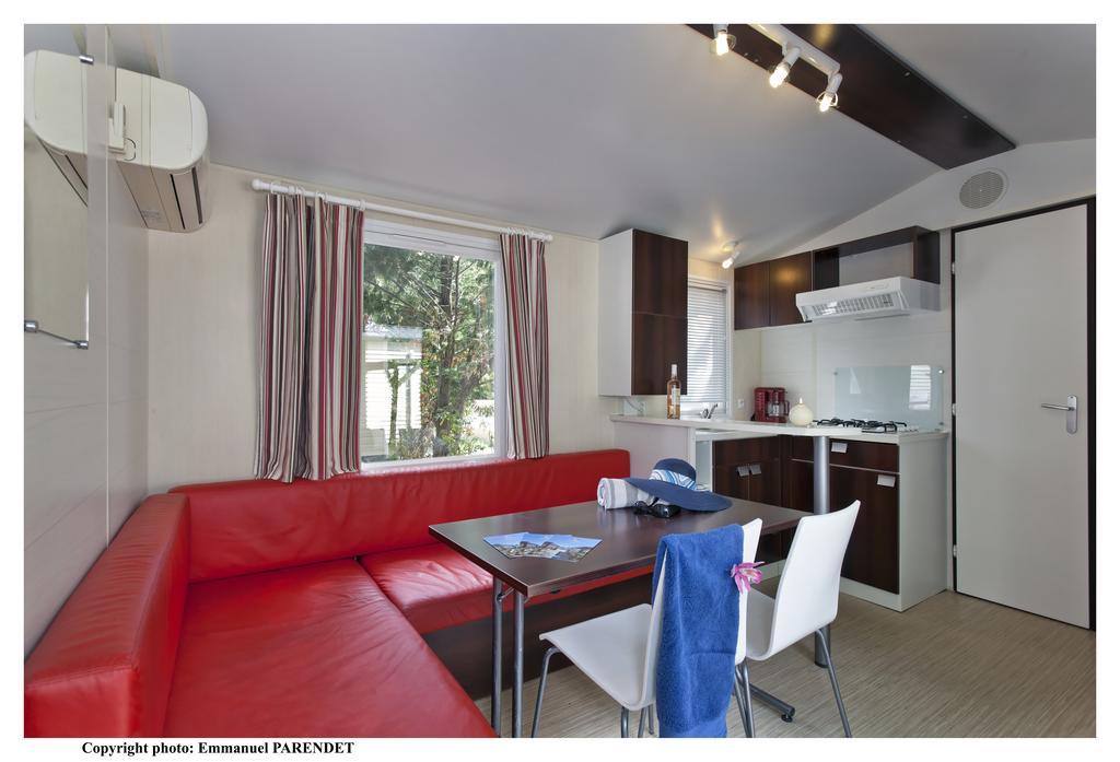 Vic'S Land Holidays Grimaud Bagian luar foto
