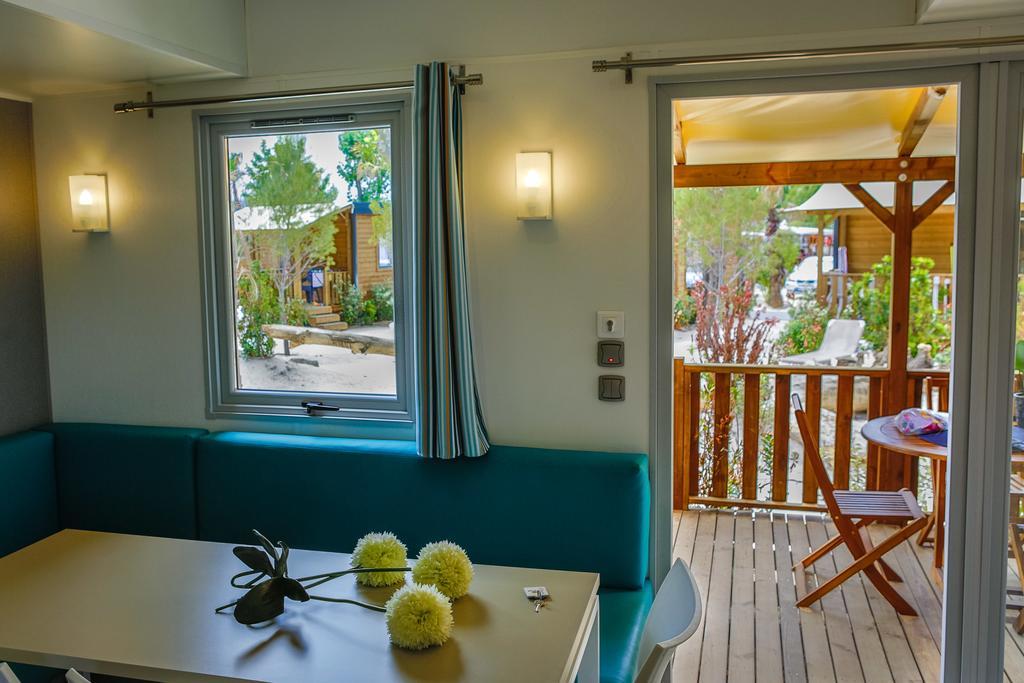 Vic'S Land Holidays Grimaud Bagian luar foto