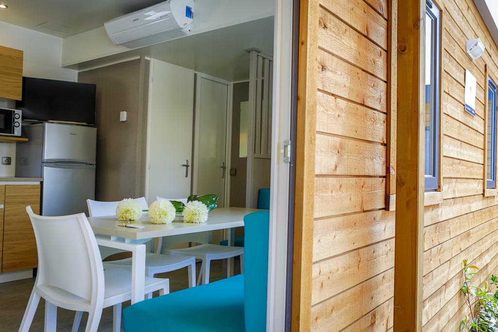 Vic'S Land Holidays Grimaud Bagian luar foto