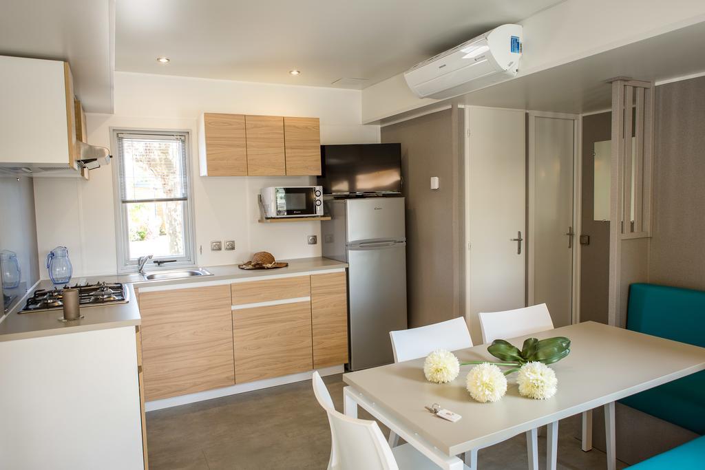 Vic'S Land Holidays Grimaud Bagian luar foto