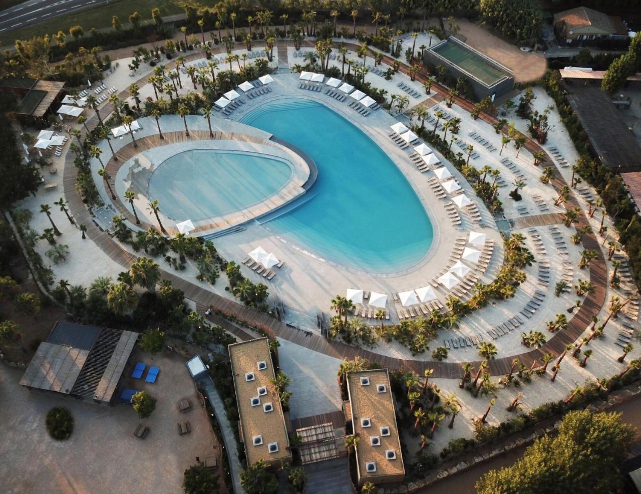 Vic'S Land Holidays Grimaud Bagian luar foto